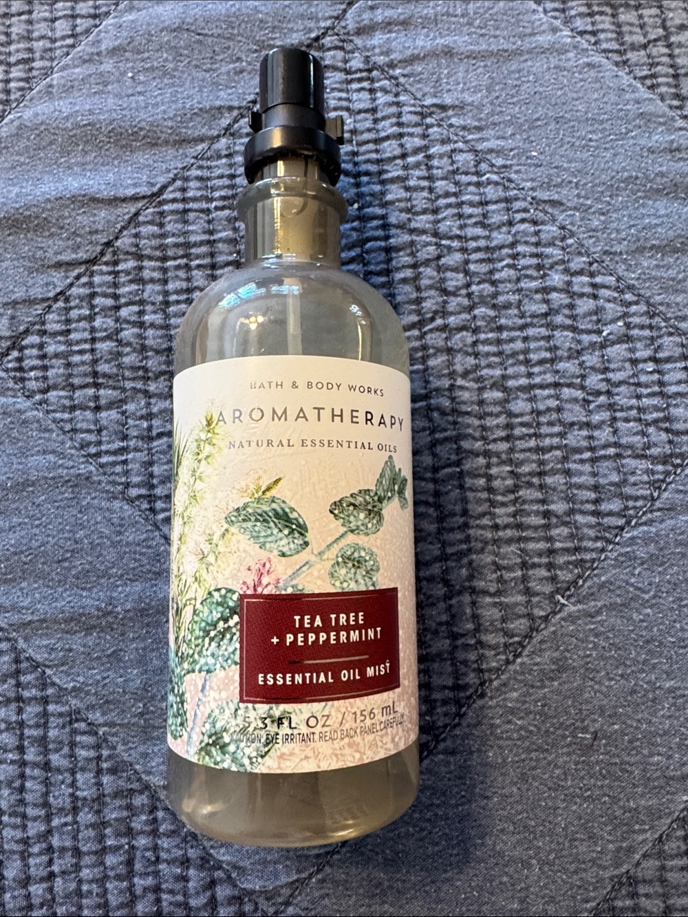 Bath & Body Works Aromatherapy Tea Tree + Peppermint Essential Oil Mist - Green